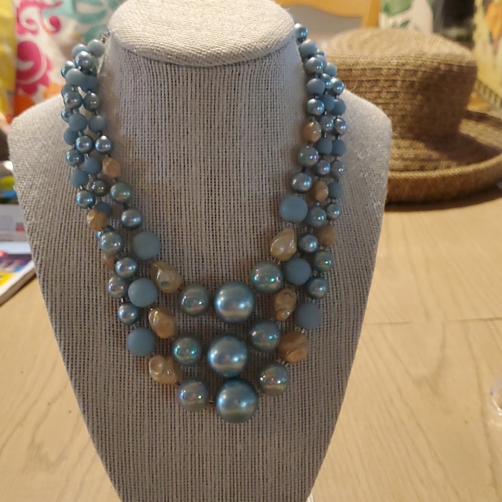 Vintage beaded necklace. - Picture 1 of 2